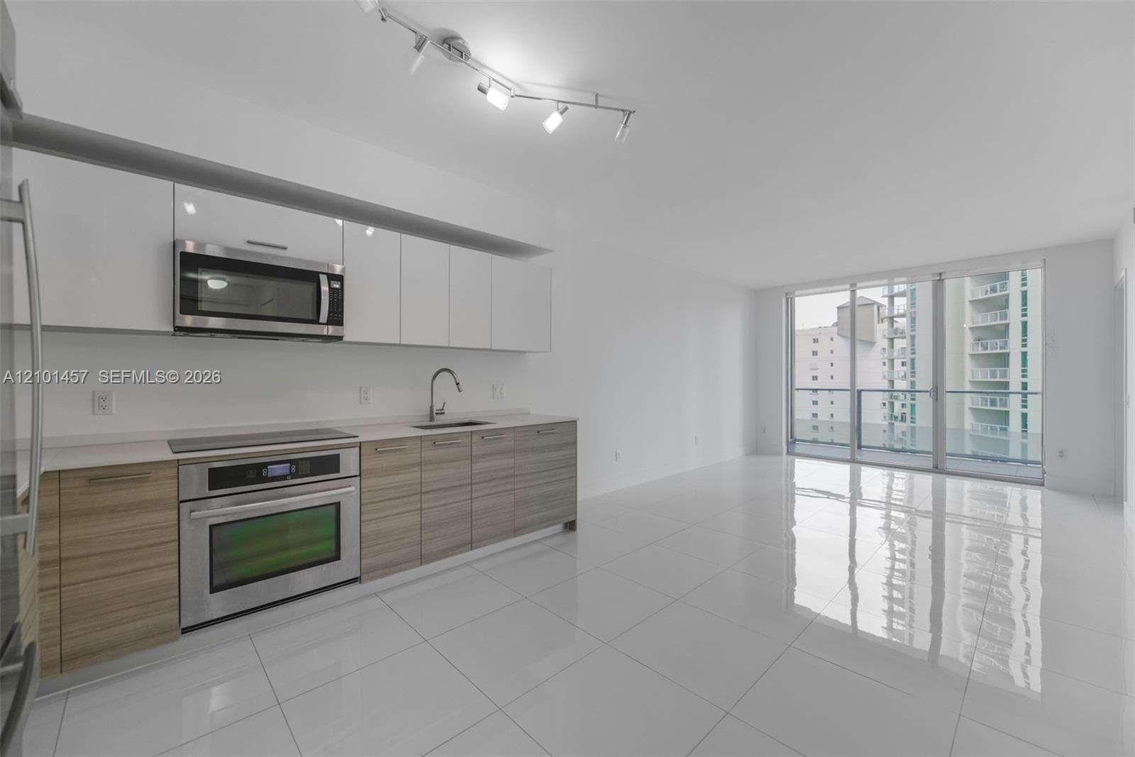 1300 Brickell Bay Dr # 1203, Miami FL 33131