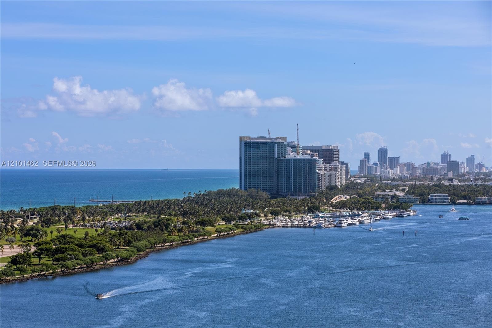 500 Bayview Dr, Sunny Isles Beach FL 33160