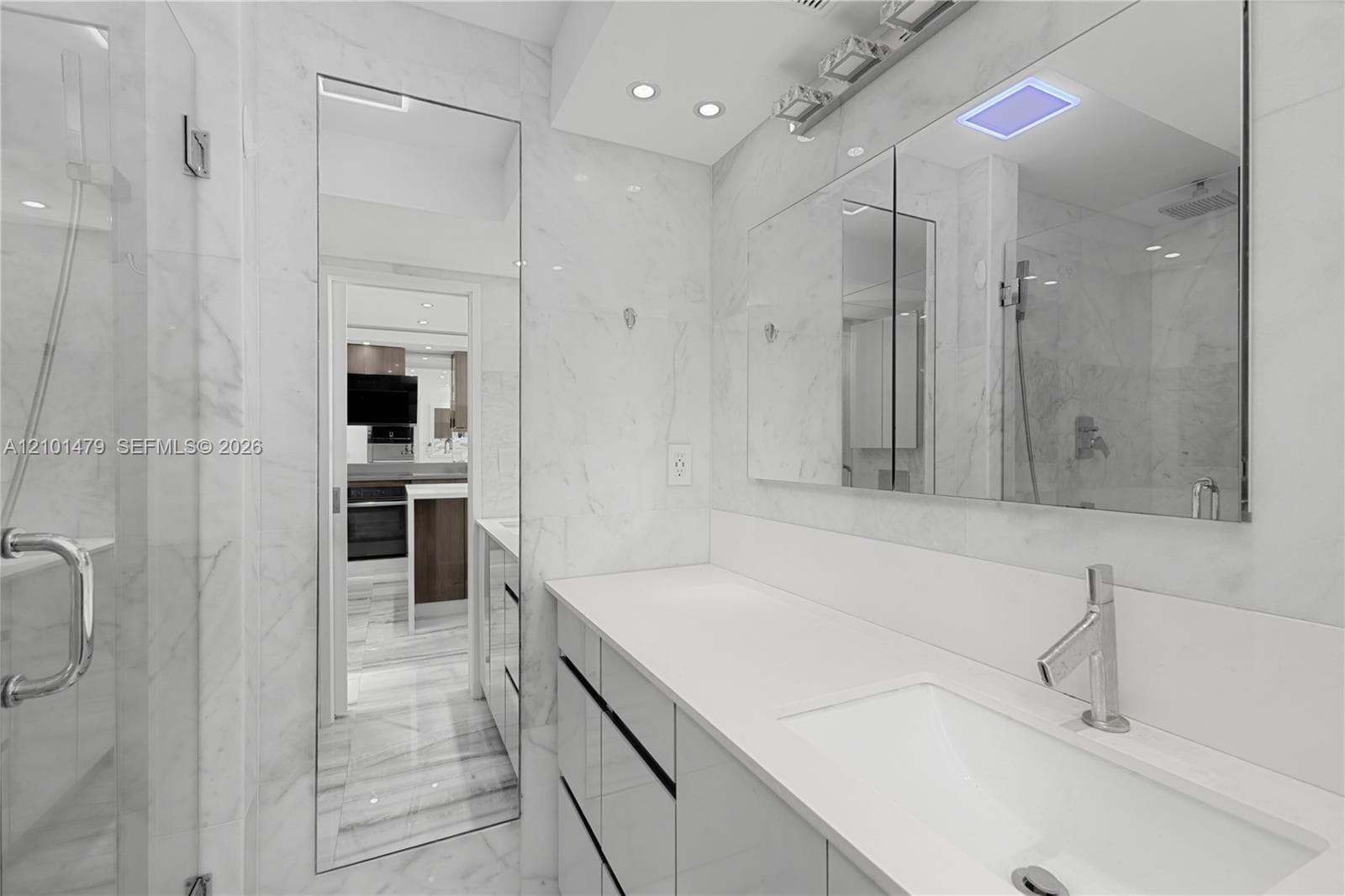 345 Ocean Dr # 705, Miami Beach FL 33139