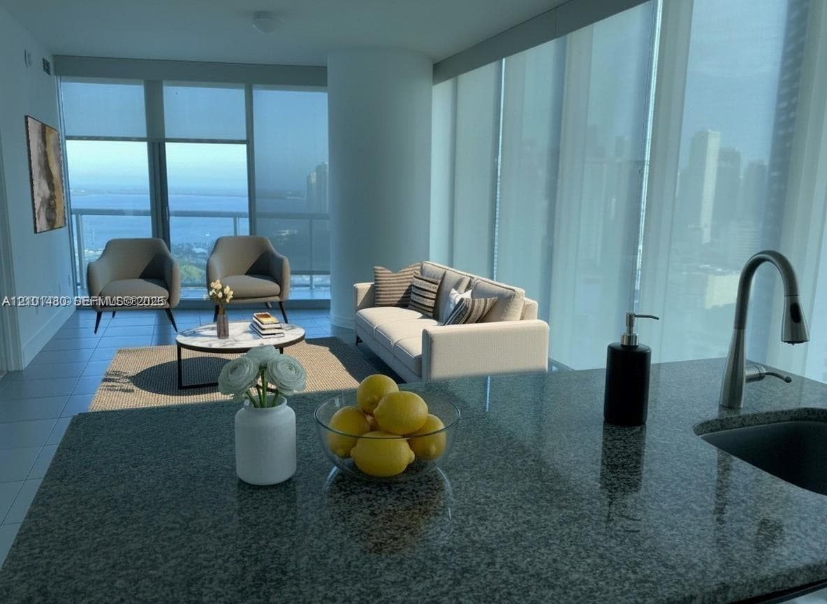 888 Biscayne Blvd # 3001, Miami FL 33132