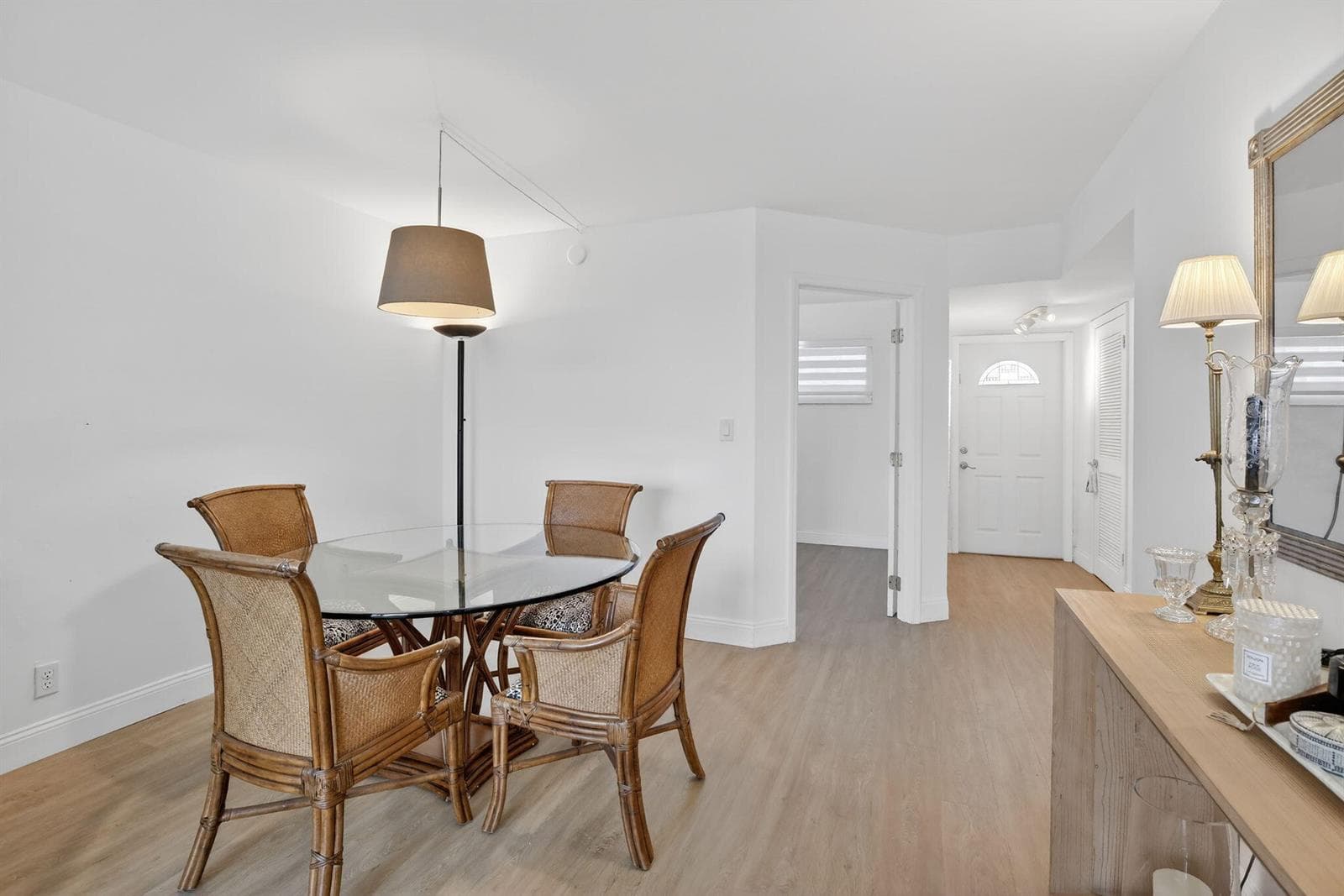 9820 S Hollybrook Lake Drive # 306, Pembroke Pines FL 33025