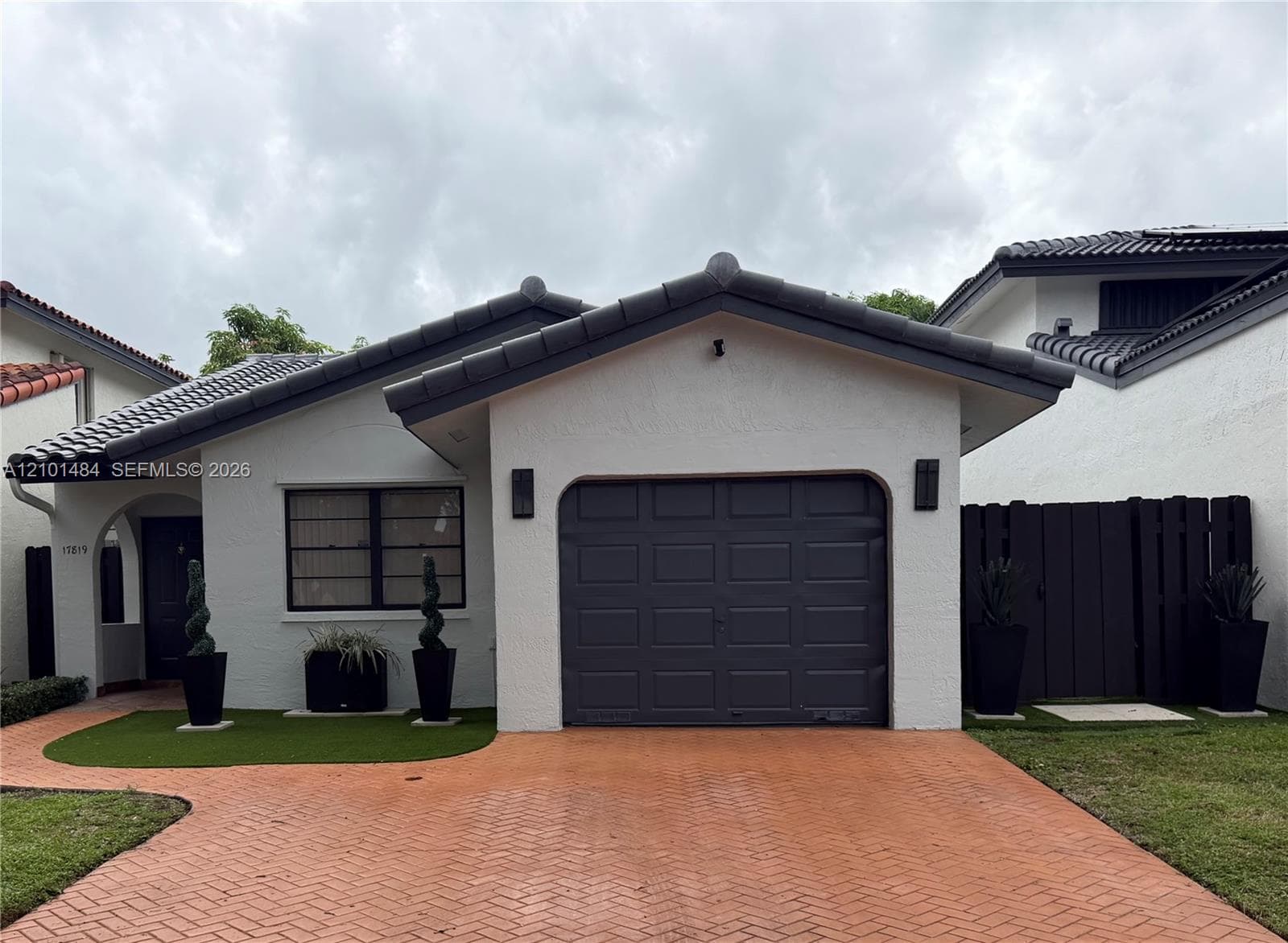 17819 NW 66th Ct Cir, Hialeah FL 33015
