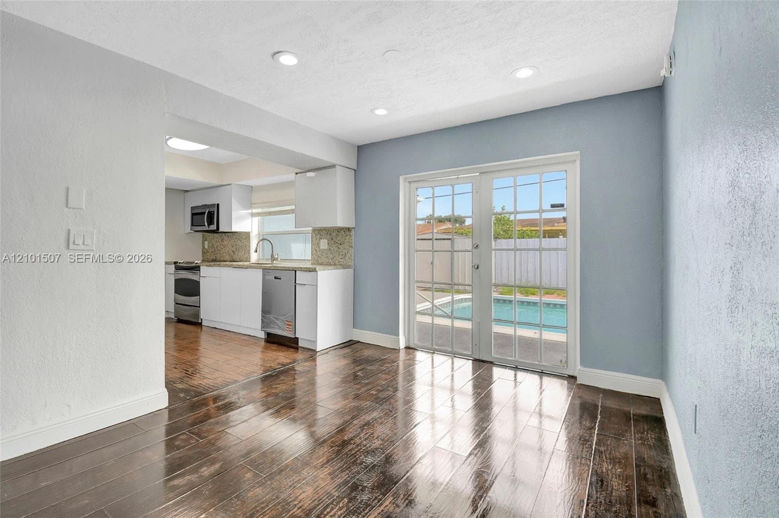 8960 Sunset Strip, Sunrise FL 33322