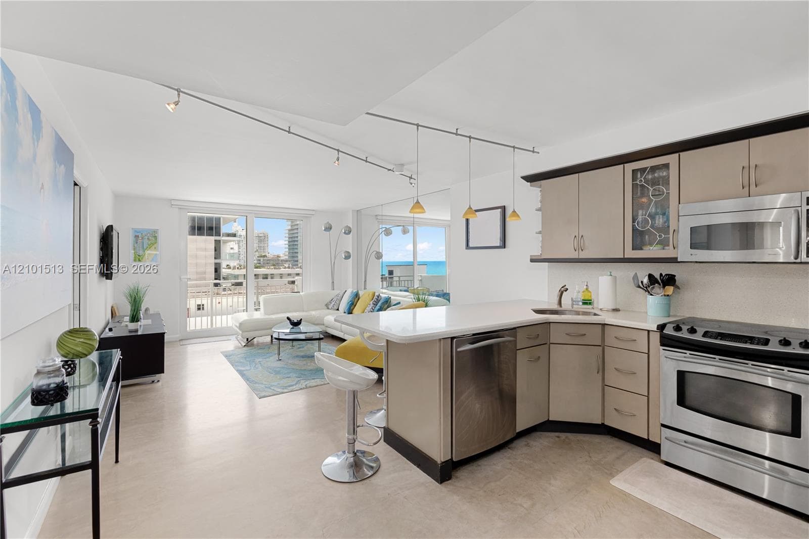 345 Ocean Dr # 812, Miami Beach FL 33139