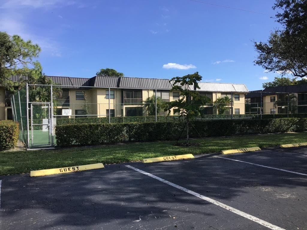 9157 NW 1ST Court # 203, Pembroke Pines FL 33024