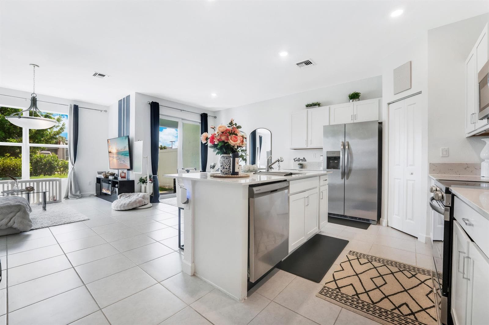 4178 LAGOON SHORE Drive, Lake Worth FL 33467