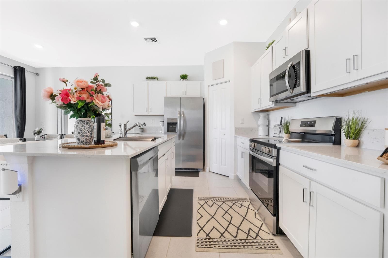 4178 LAGOON SHORE Drive, Lake Worth FL 33467