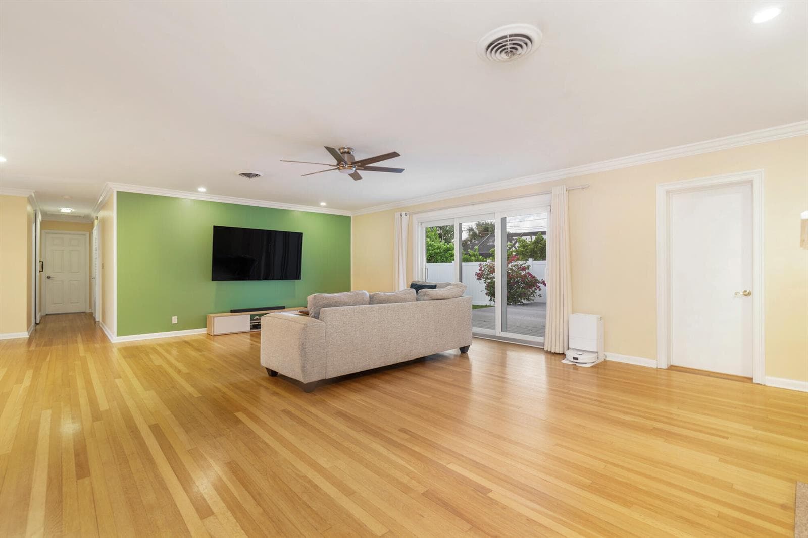 2607 COLGATE Lane, FL 33460