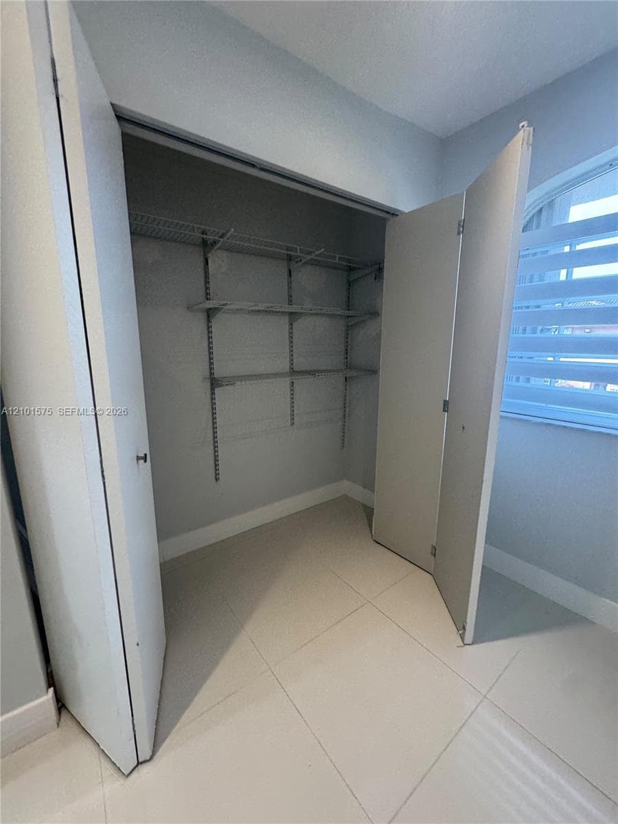7817 W 36th Ave # 204, Hialeah FL 33018