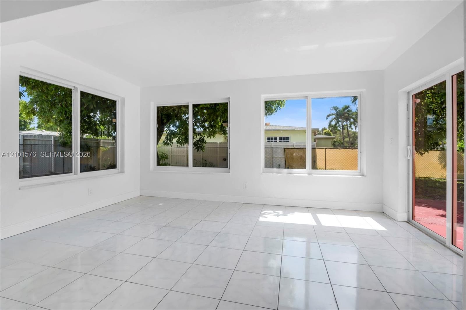 7612 Plantation Blvd, Miramar FL 33023