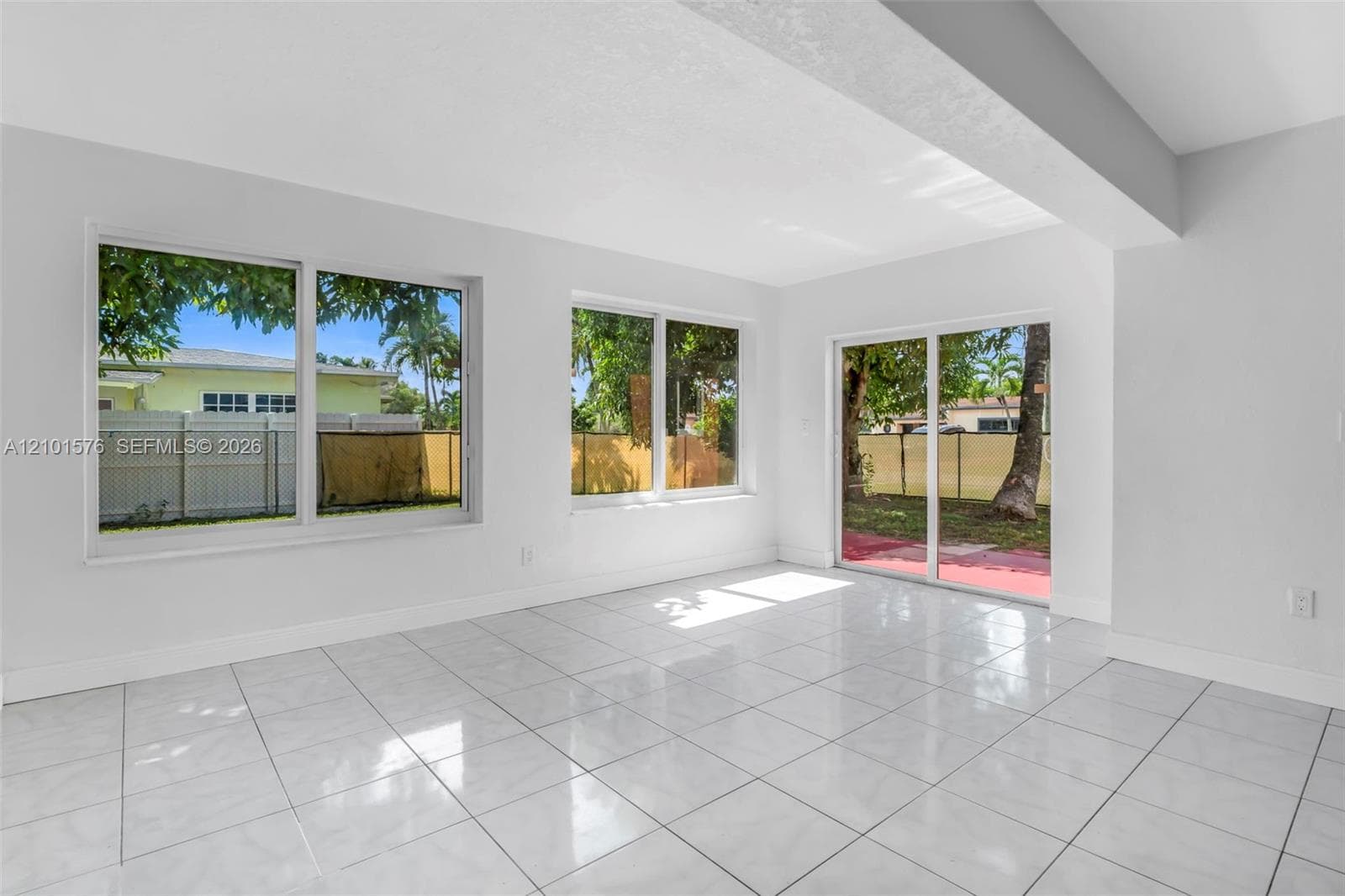 7612 Plantation Blvd, Miramar FL 33023