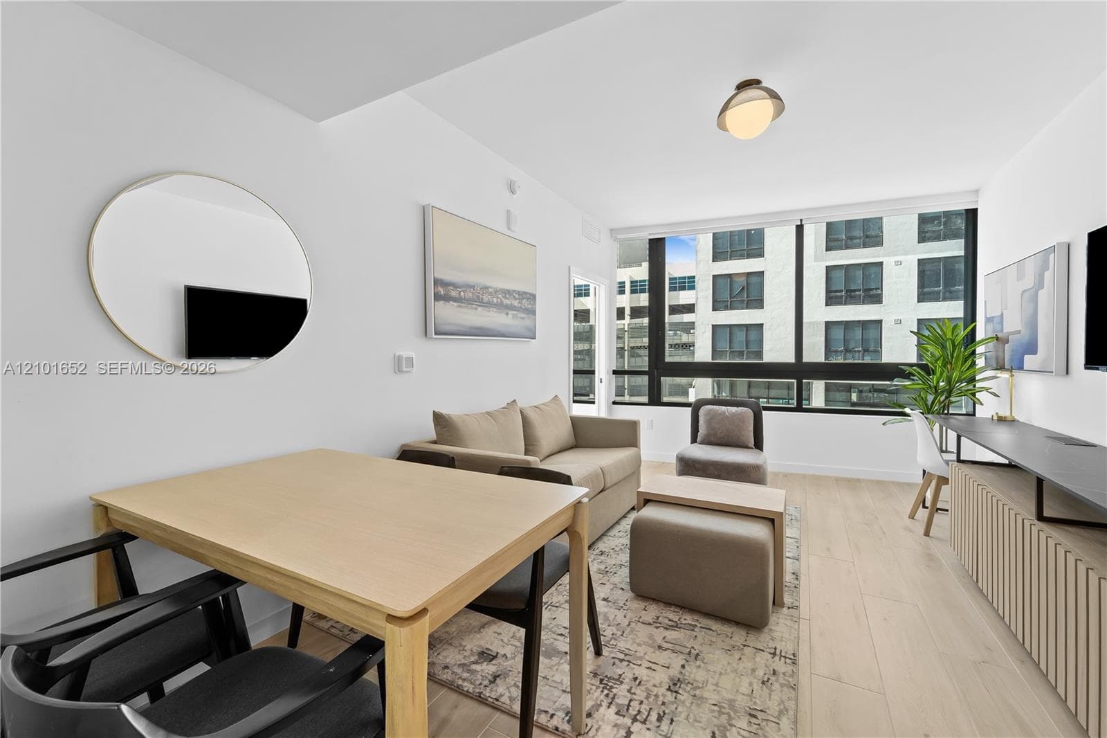 225 N Miami Ave # 912, Miami FL 33128