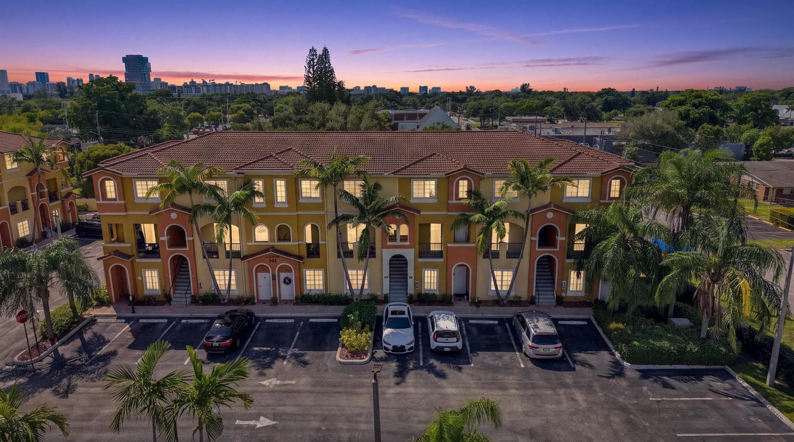 141 NW 2nd Avenue # 7, Hallandale Beach FL 33009