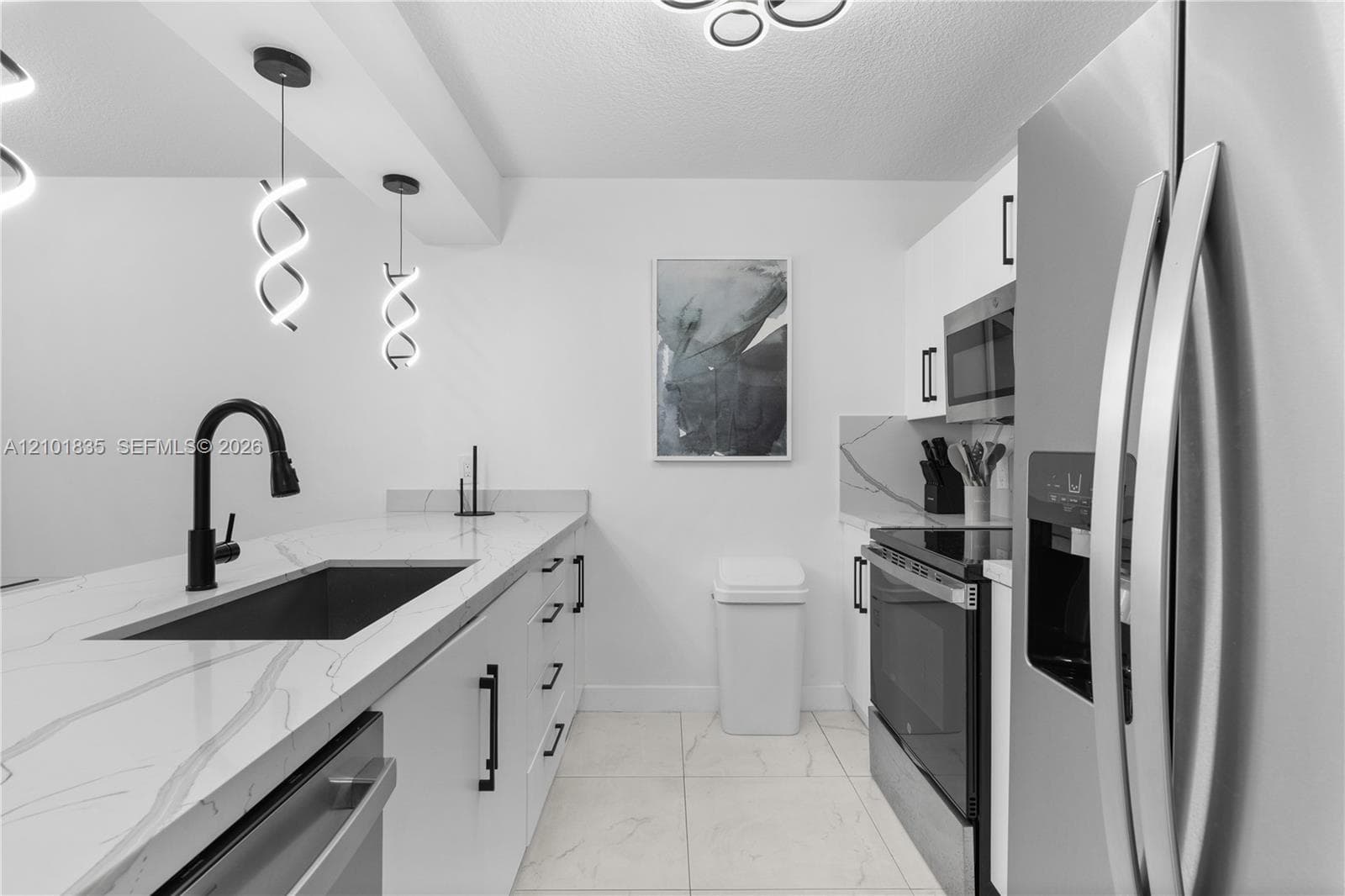 1200 Brickell Bay Dr # 1907, Miami FL 33131