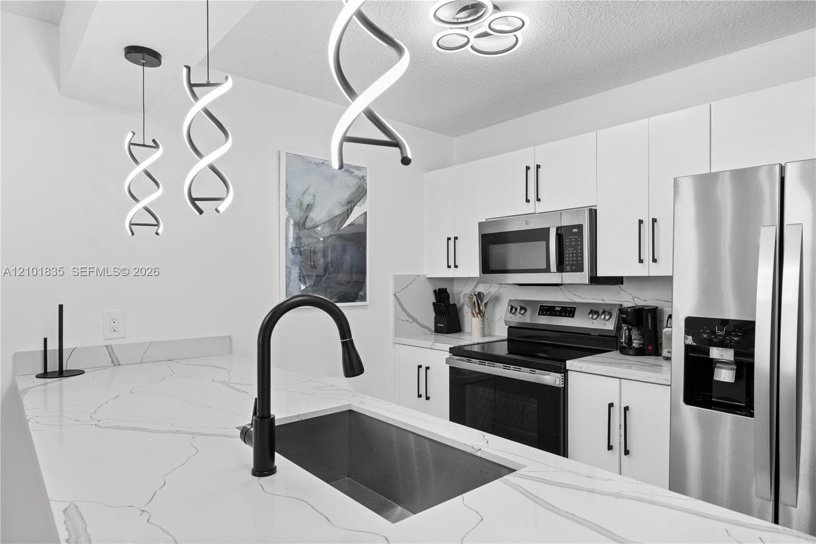1200 Brickell Bay Dr # 1907, Miami FL 33131