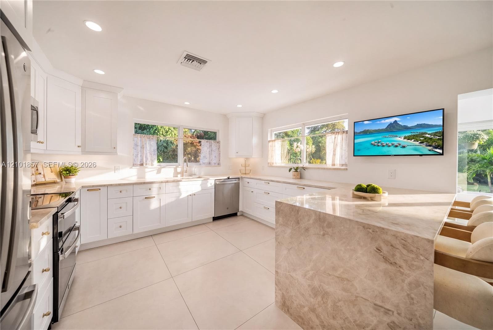 649 Azalea Ct, Plantation FL 33317