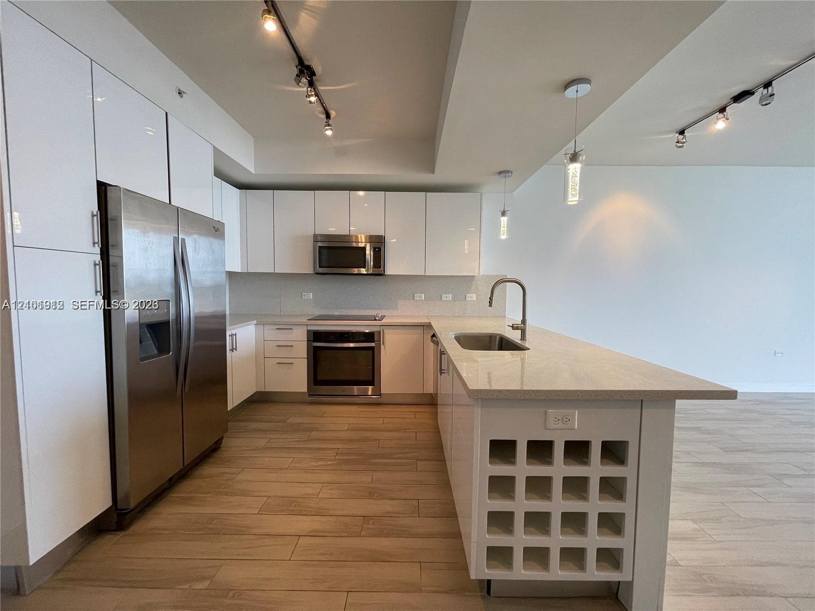 999 SW 1st Ave # 2109, Miami FL 33130
