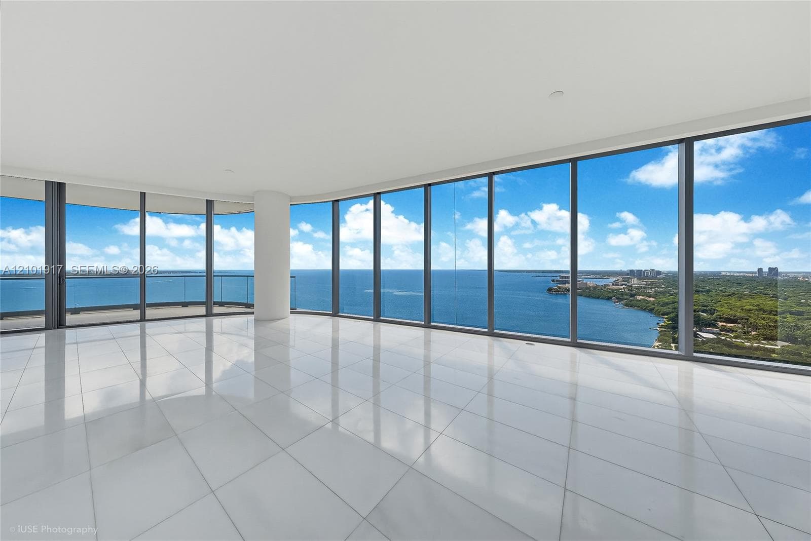175 SE 25 RD # 3002, Miami FL 33129