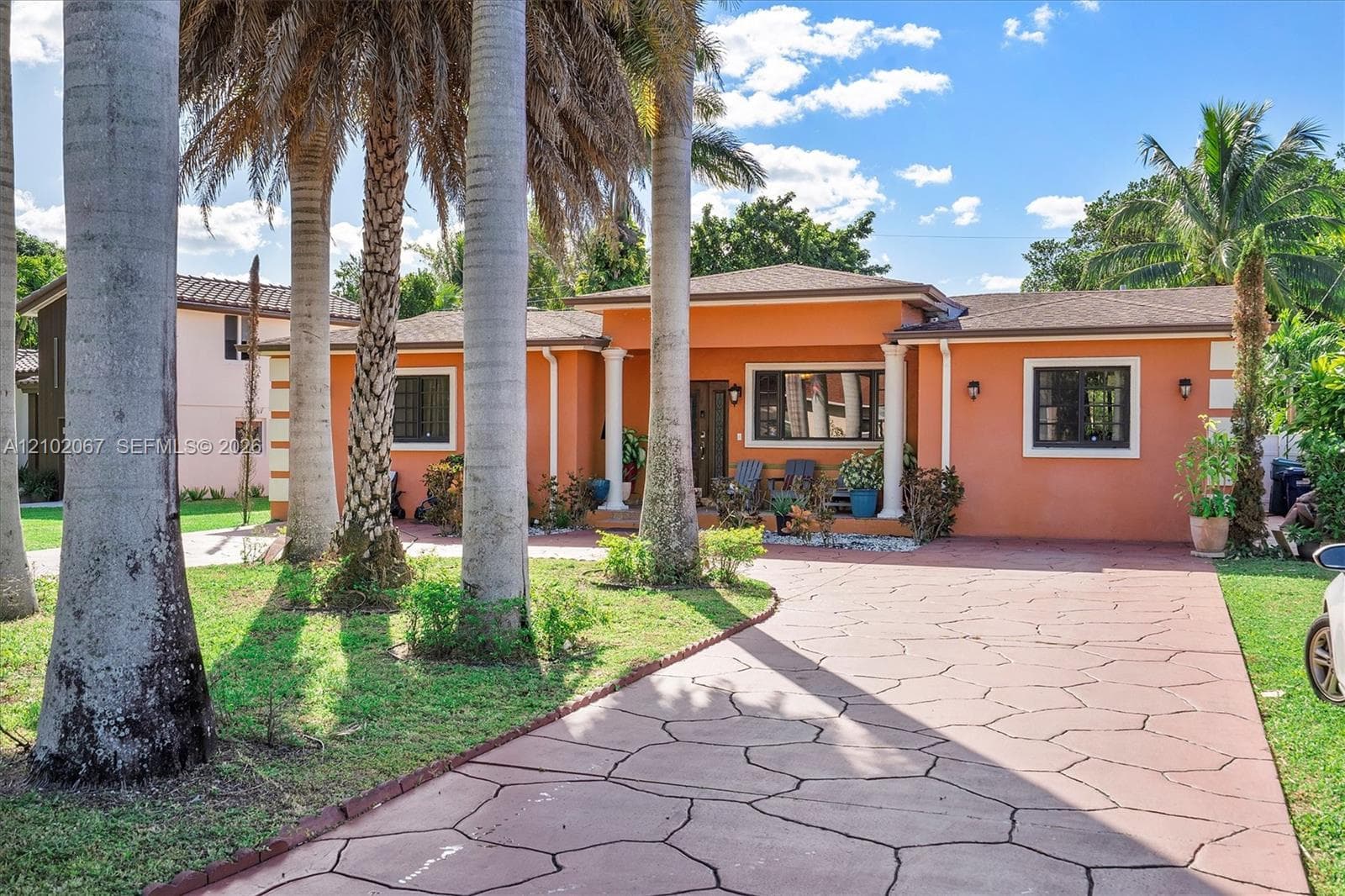 348 NE 118th St, Miami FL 33161