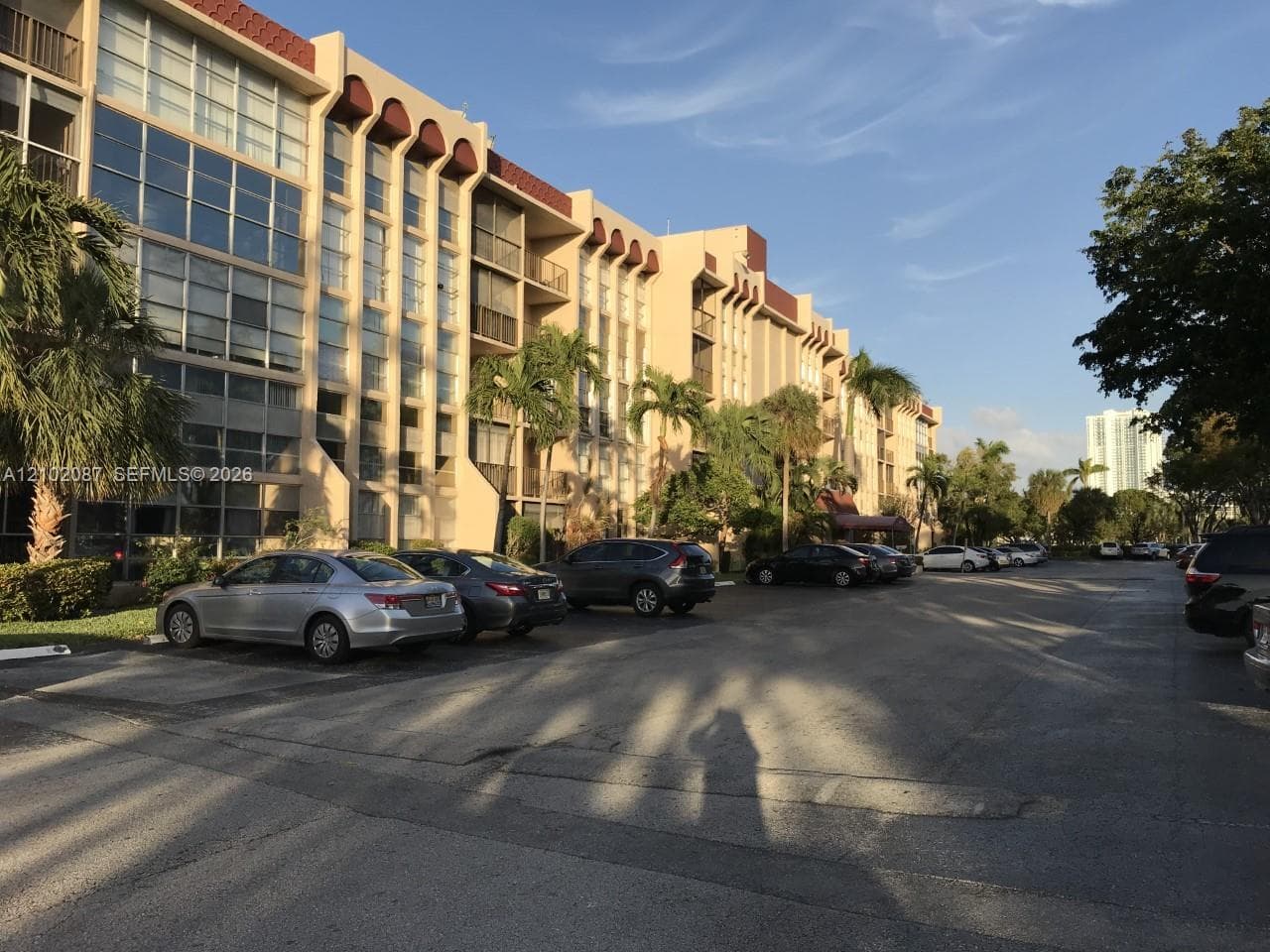 2101 Atlantic Shores Blvd # 504, Hallandale Beach FL 33009