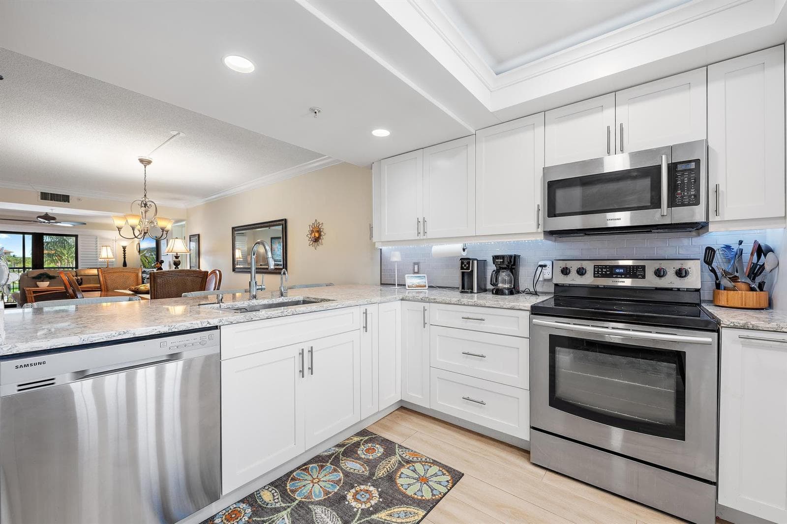601 SEAFARER Circle # 201, Jupiter FL 33477