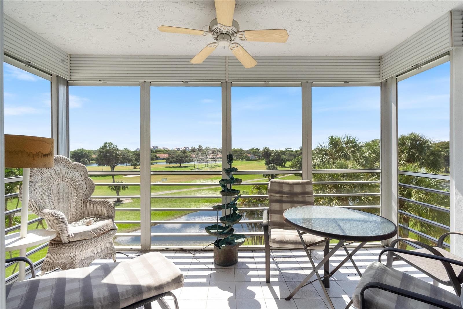 3980 Oaks Clubhouse Drive # 411, Pompano Beach FL 33069