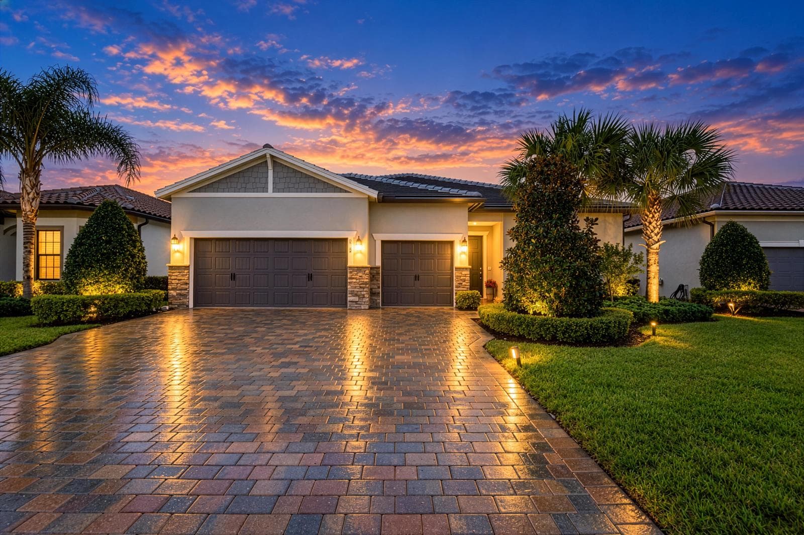 652 SE BOBOLI Way, Port St. Lucie FL 34984