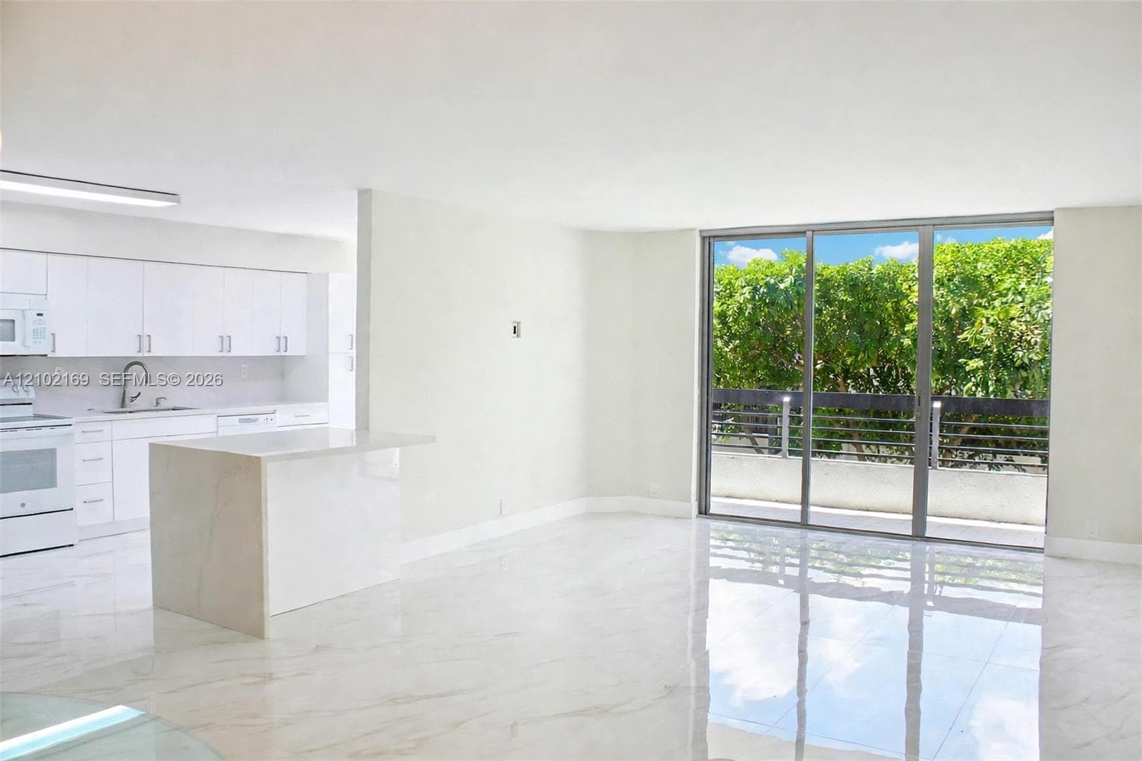 19101 NE 36th Ct # 302, Aventura FL 33180