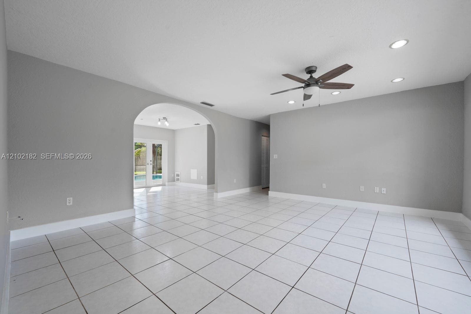 19715 SW 87th Pl, Cutler Bay FL 33157