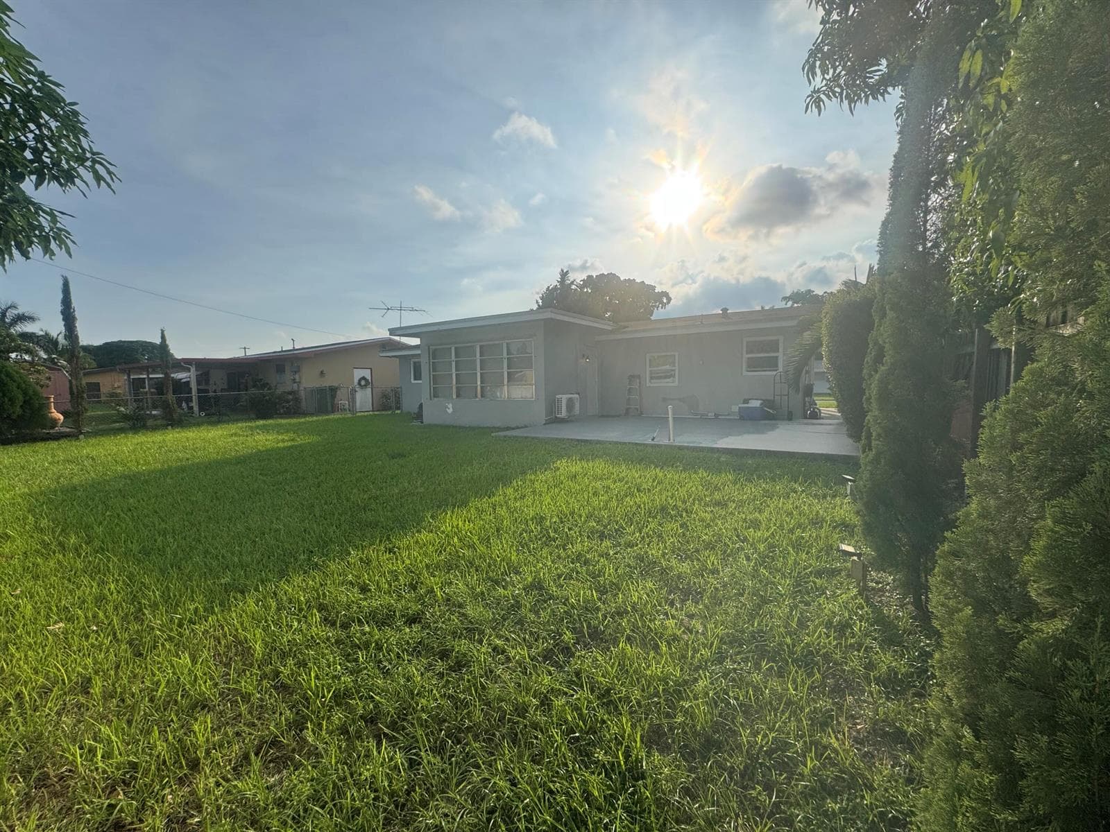 1431 NW 79TH Way, Pembroke Pines FL 33024