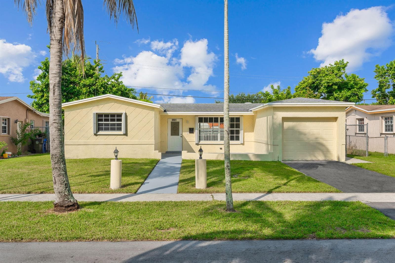 3921 NW 35th Terrace, Lauderdale Lakes FL 33309