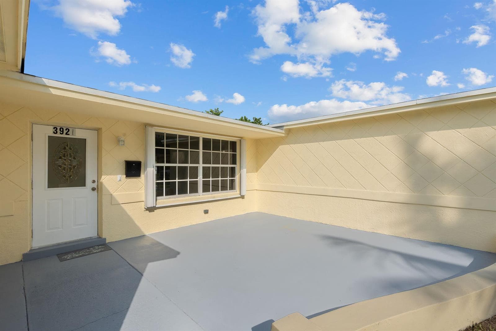 3921 NW 35th Terrace, Lauderdale Lakes FL 33309