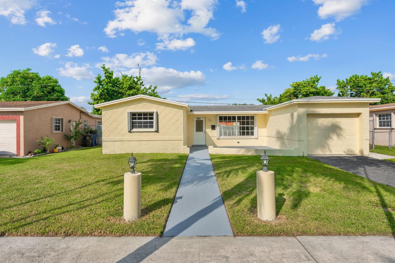 3921 NW 35th Terrace, Lauderdale Lakes FL 33309