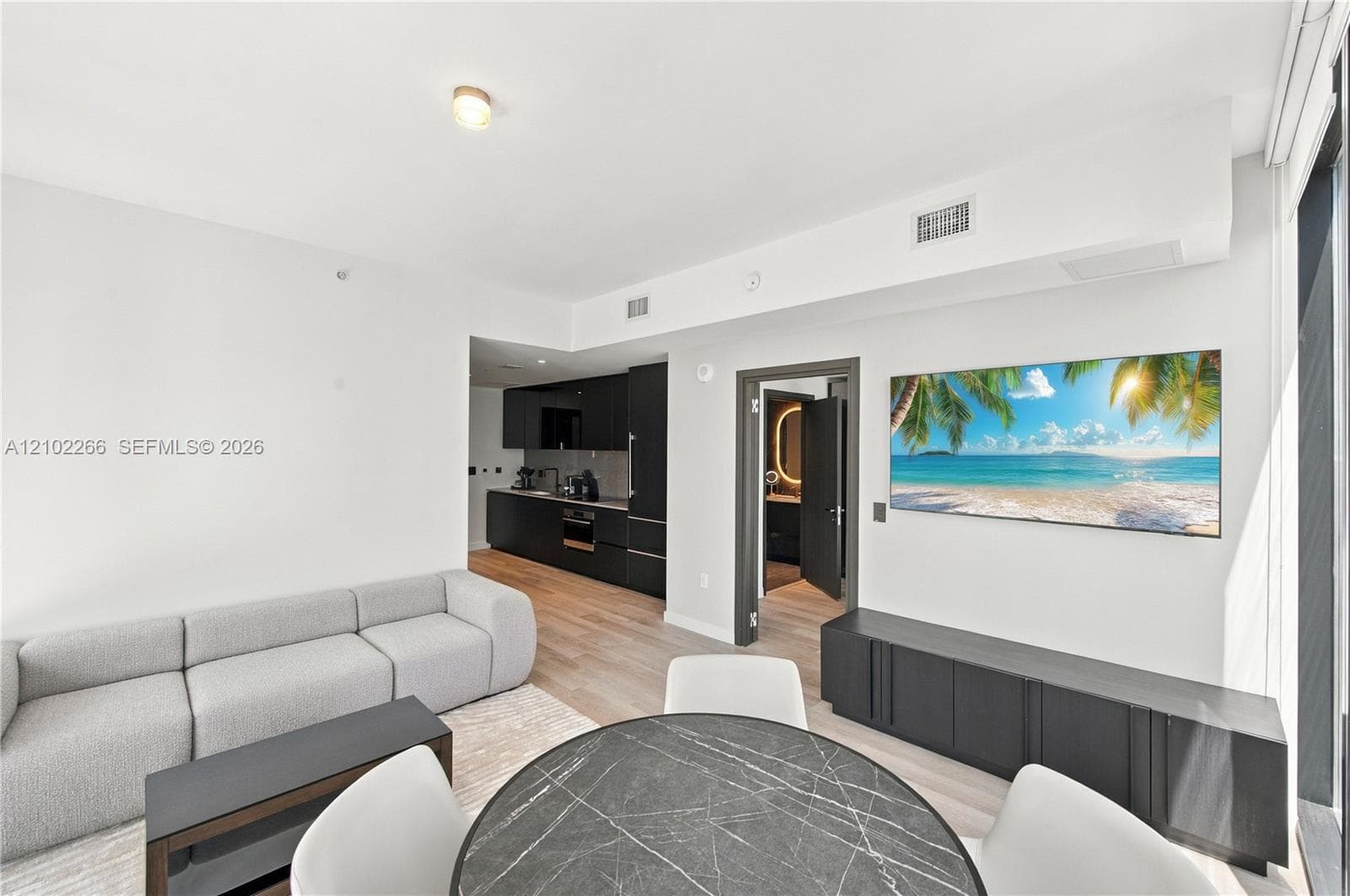 20 NE 11th # 3308, Miami FL 33132