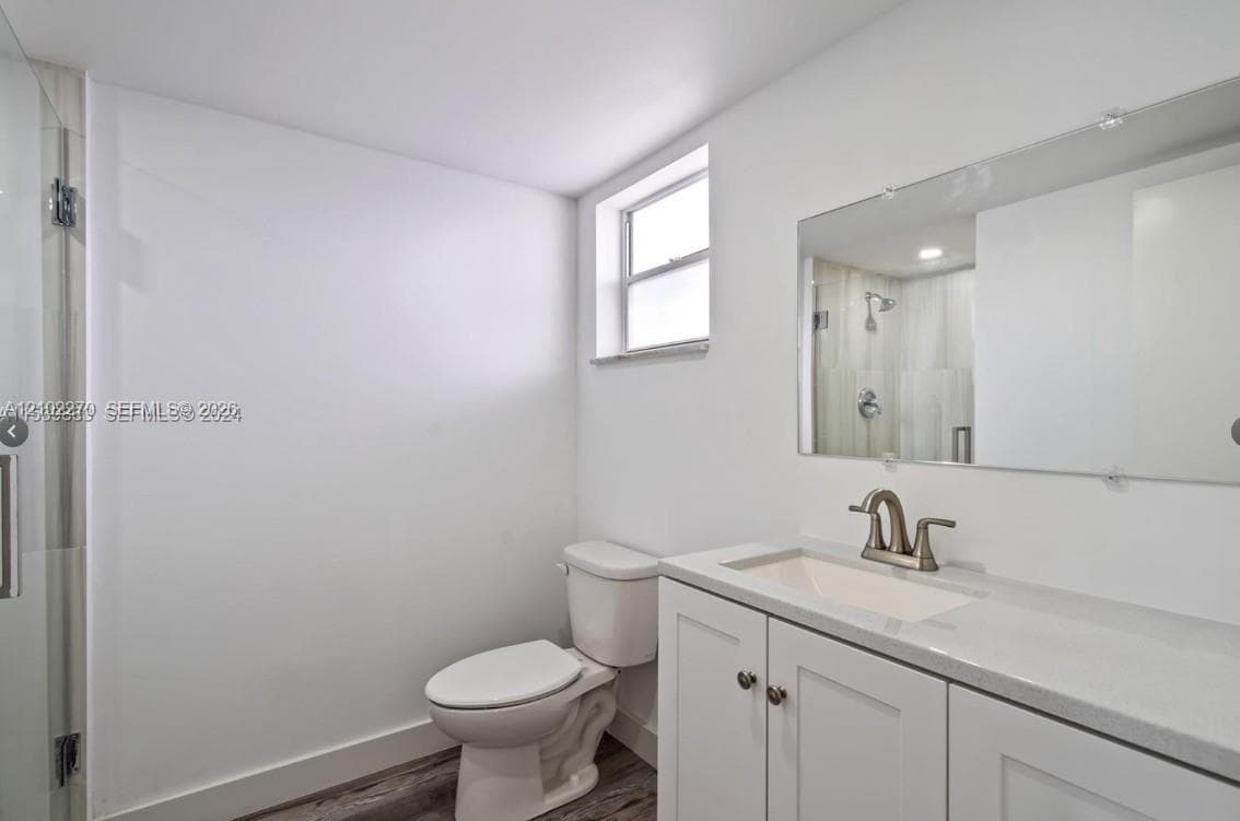 445 NE 195 th st # 330, Miami FL 33179