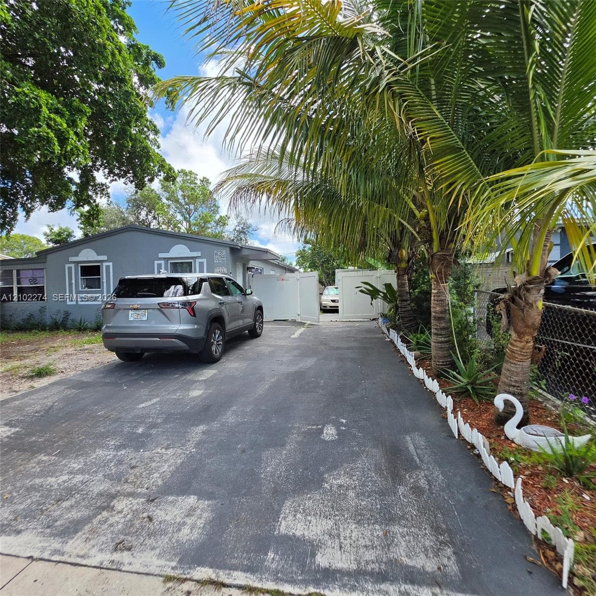 1611 N 69th Way, Hollywood FL 33024