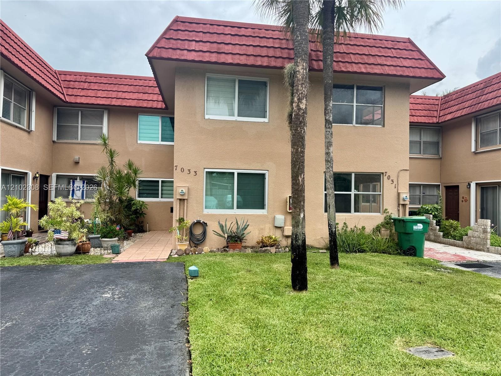 7033 NW 169th St # 7033, Hialeah FL 33015