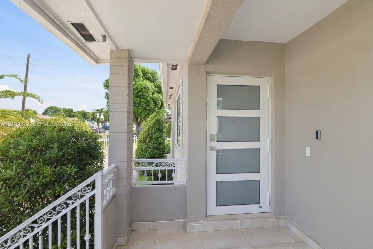 120 W 63rd St, Hialeah FL 33012