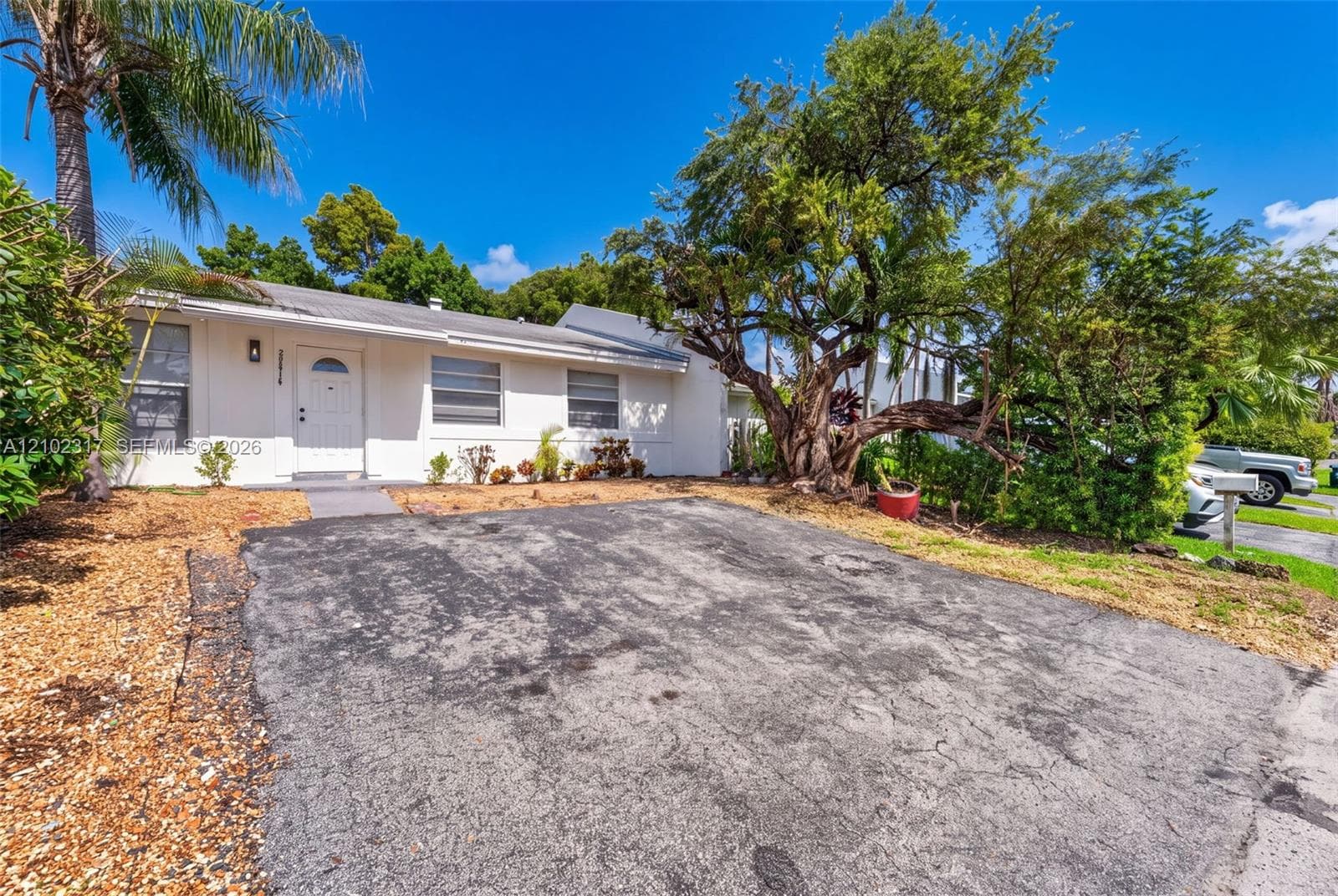 20816 SW 103rd Pl, Cutler Bay FL 33189