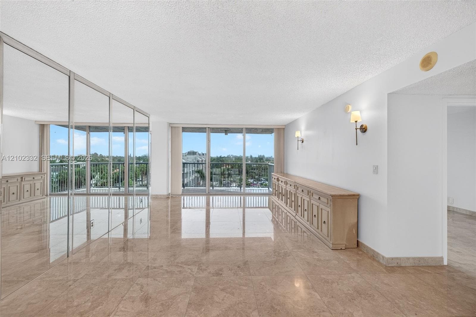 2655 Collins Ave # 702, Miami Beach FL 33140