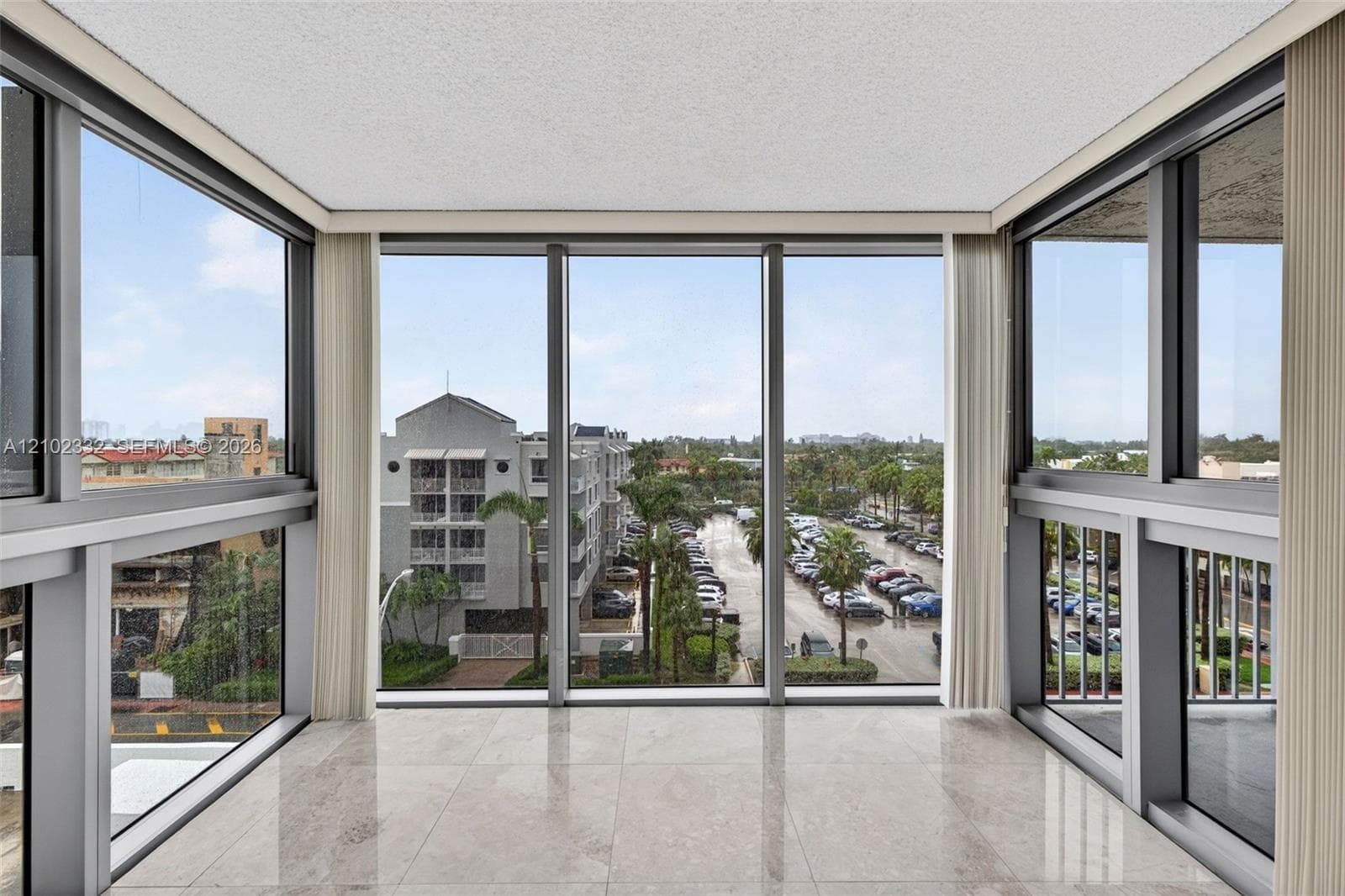 2655 Collins Ave # 702, Miami Beach FL 33140