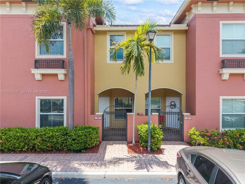 2851 W Prospect Road, Fort Lauderdale FL 33309