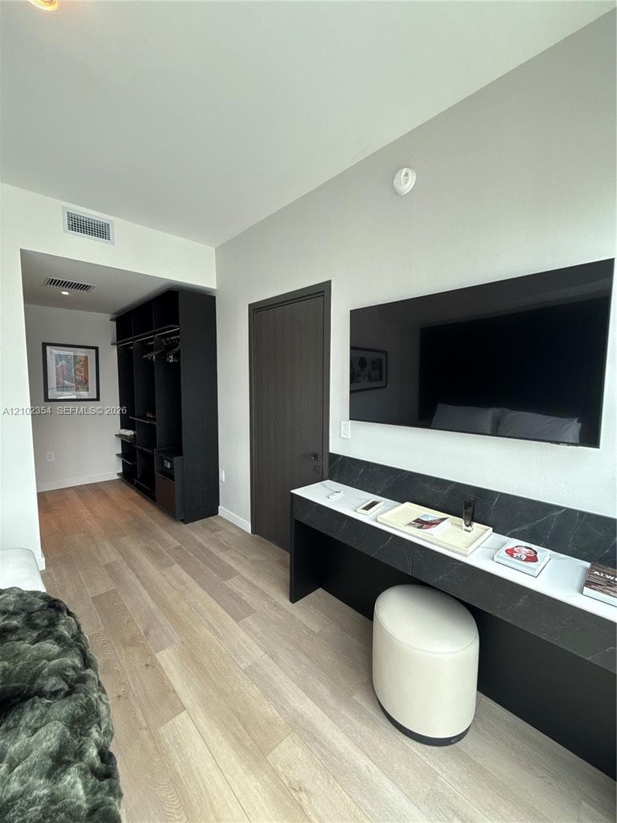 20 NE 11th St # 2909, Miami FL 33132