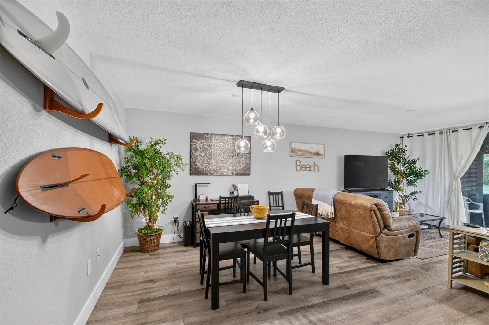500 DAVIS Road # 25, Palm Springs FL 33461