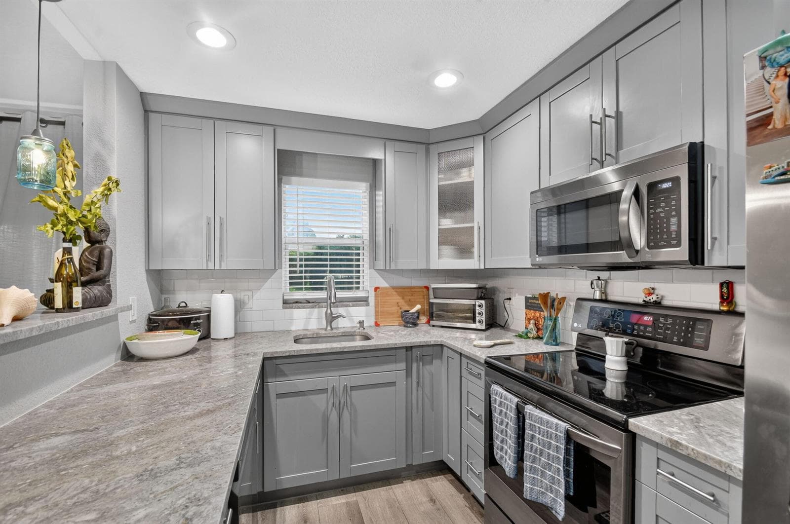 500 DAVIS Road # 25, Palm Springs FL 33461