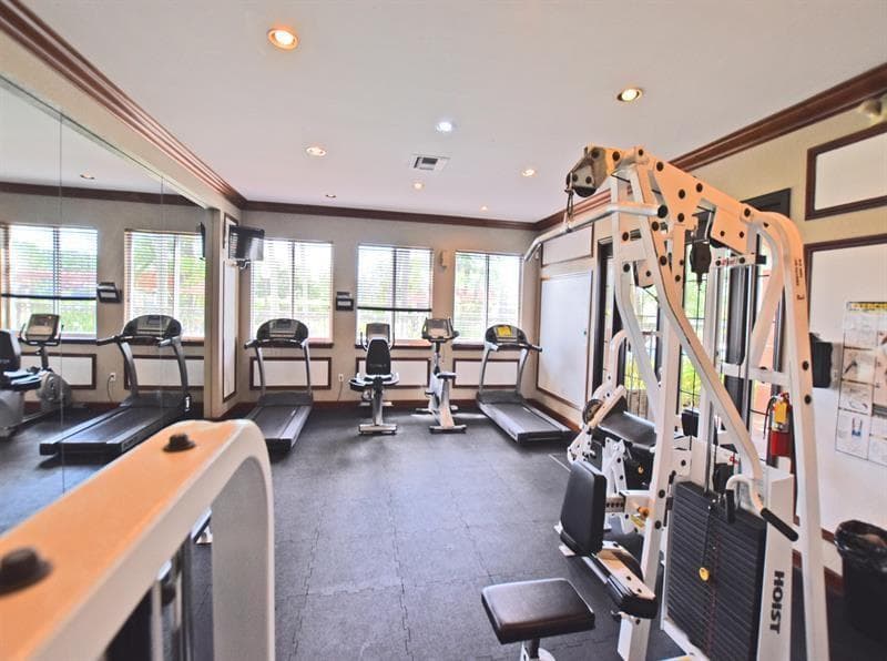 4191 N HAVERHILL Road # 421, West Palm Beach FL 33417
