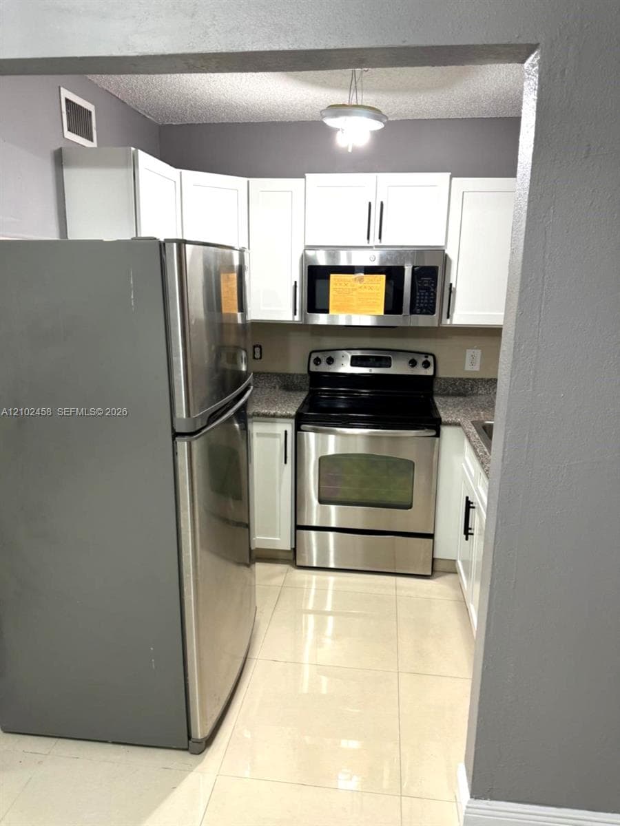5461 W 24th Ave # 25, Hialeah FL 33016