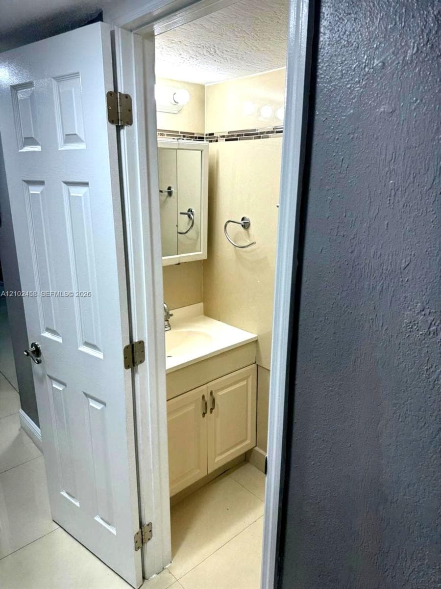 5461 W 24th Ave # 25, Hialeah FL 33016