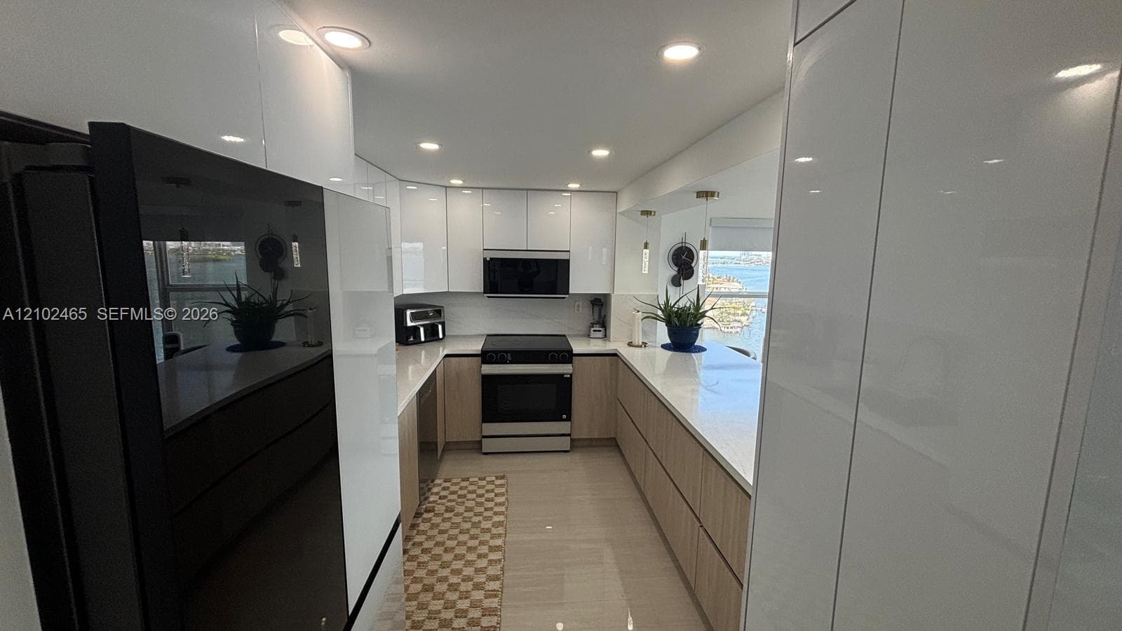 11111 Biscayne Blvd # 16A, Miami FL 33181