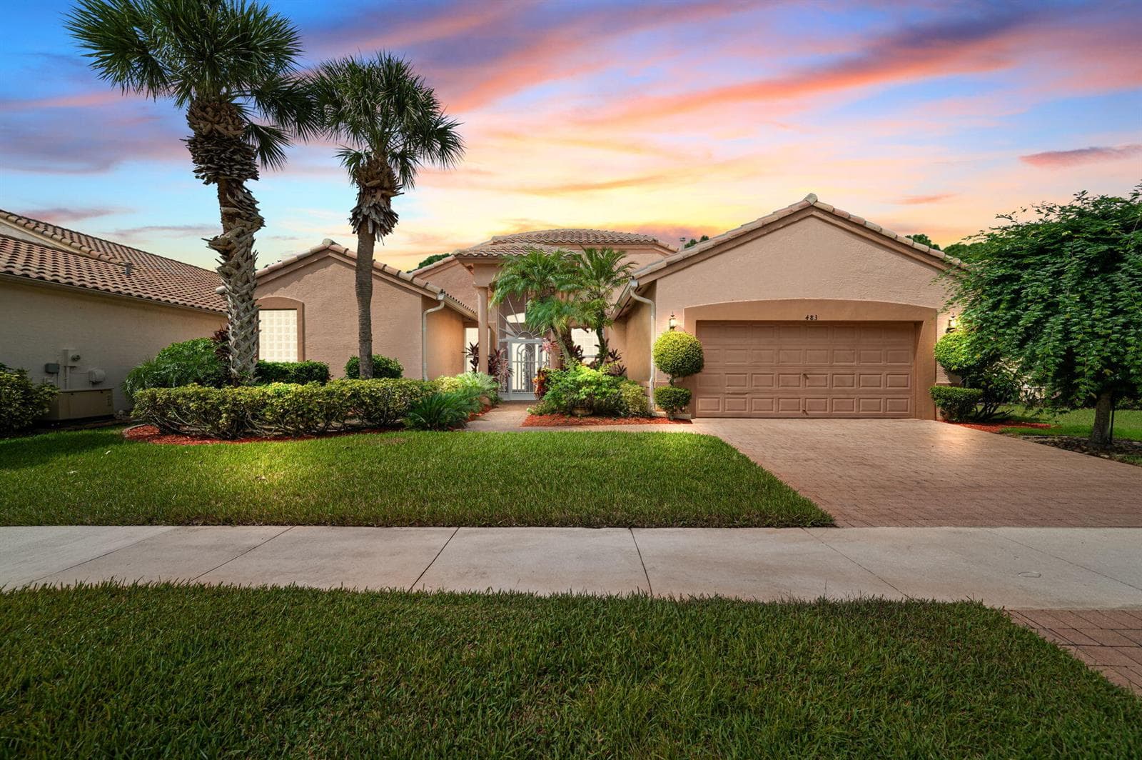 483 NW Blue Lake Drive, Port St. Lucie FL 34986